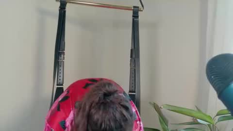 Kate online show from November 2025 06:41:02 PM