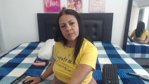 Snapshot of katiehotx chatting on April 2026 07:58:01 PM katie online show from April 2026 07:58:01 PM