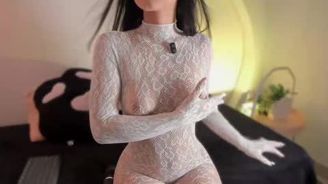 Snapshot of katiepeach_ chatting on May 2026 12:00:02 PM Katy IGPeach kat666 online show from May 2026 12:00:02 PM