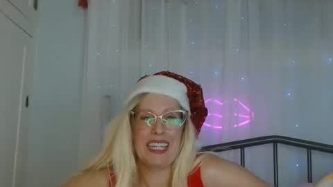 Katine LoveJoy online show from December 2025 11:57:02 PM