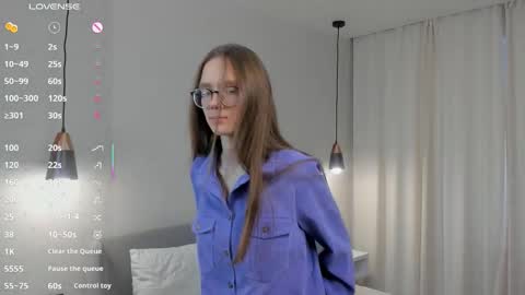 Scarlett online show from November 2025 08:35:01 AM