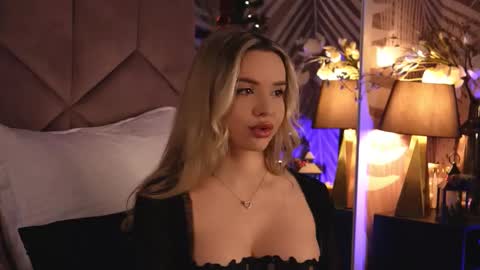 KatJolie online show from December 2025 08:46:01 PM