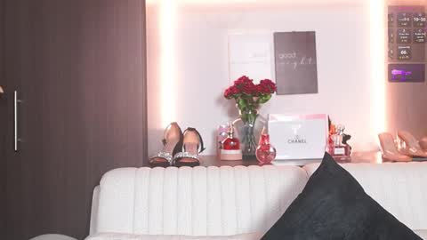 K A T L Y N  online show from February 2026 05:41:01 PM