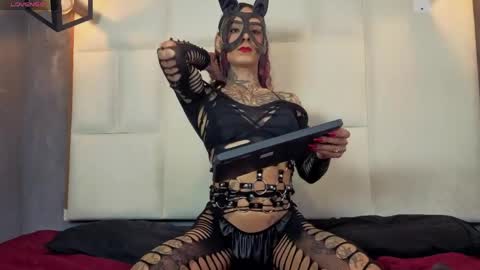 Snapshot of katrina_blaze chatting on June 2026 10:00:01 PM katrina_blaze online show from June 2026 10:00:01 PM