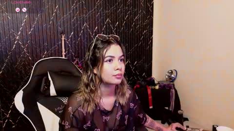 Katt  online show from January 2026 05:37:01 PM