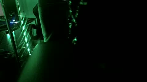 Poonchazer1 online show from February 2026 11:14:01 AM