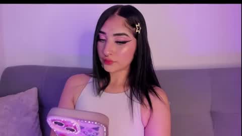 Snapshot of kattengel_ chatting on June 2026 01:04:01 AM Kat online show from June 2026 01:04:01 AM
