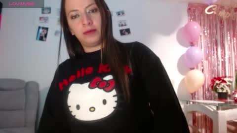 Snapshot of kattie_love chatting on February 2025 04:48:02 AM kattie online show from February 2025 04:48:02 AM