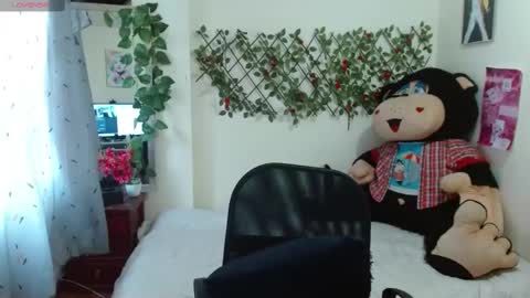 Snapshot of kattleyaeyes chatting on February 2025 09:48:02 PM Katy online show from February 2025 09:48:02 PM