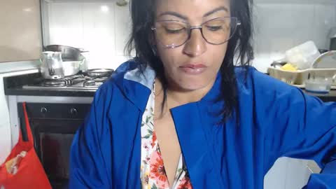 KattleyaGrey online show from September 2025 02:43:02 PM