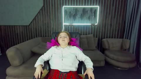 Katty online show from November 2025 06:42:02 PM