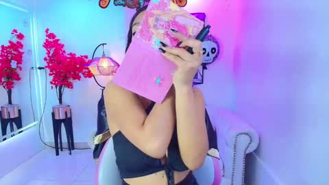 katty_rounds online show from October 2025 12:17:02 PM