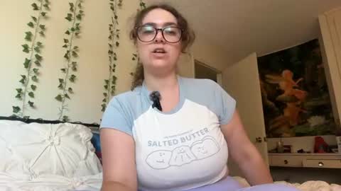 Snapshot of katxxgolding chatting on June 2026 07:13:02 PM Princesse Kat online show from June 2026 07:13:02 PM
