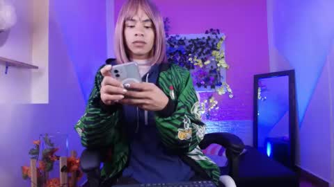 Katy online show from October 2025 12:52:02 AM