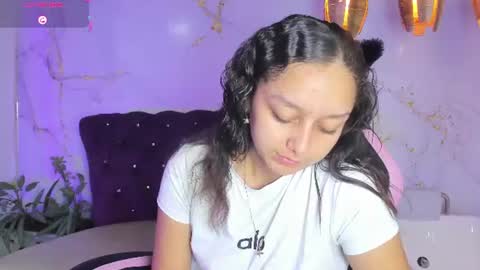 Snapshot of katy_sweet19 chatting on June 2026 10:30:01 AM Katy online show from June 2026 10:30:01 AM