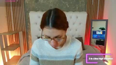 Snapshot of katy_van chatting on April 2026 01:02:01 PM Katy Van online show from April 2026 01:02:01 PM