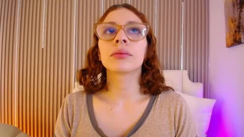Snapshot of katy_van chatting on April 2026 09:02:02 PM Katy Van online show from April 2026 09:02:02 PM