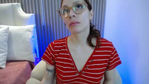 Snapshot of katy_van chatting on May 2026 08:36:02 PM Katy Van online show from May 2026 08:36:02 PM