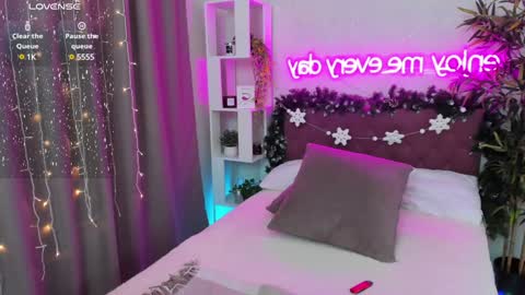 Kate online show from January 2025 05:09:01 AM