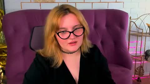 Snapshot of katybriggs chatting on July 2026 05:46:02 AM Katy online show from July 2026 05:46:02 AM