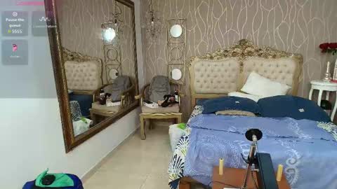 KATY online show from October 2025 08:27:02 PM