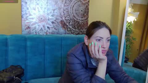 Snapshot of katylinee chatting on April 2026 04:23:02 AM Katyline online show from April 2026 04:23:02 AM