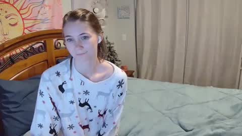 Snapshot of katynowhere chatting on December 2024 01:41:02 AM Katy online show from December 2024 01:41:02 AM