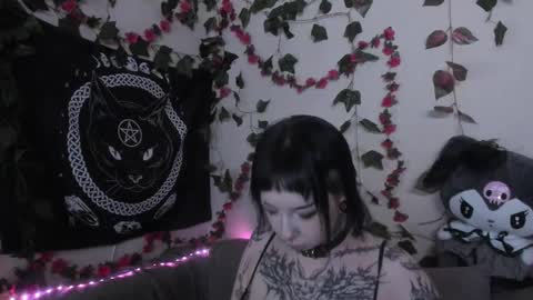 Snapshot of kawai_kittypussy chatting on September 2025 07:00:01 AM Mia online show from September 2025 07:00:01 AM