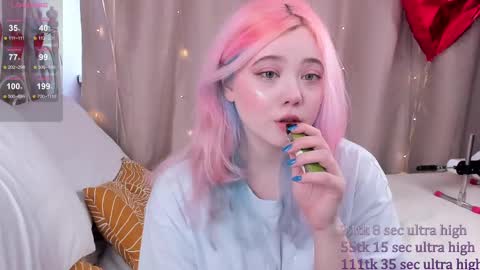 Snapshot of kawaii_yuki chatting on February 2025 08:41:01 AM Yuki  online show from February 2025 08:41:01 AM