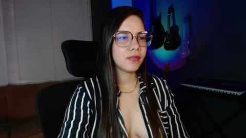 Kay online show from December 2024 09:39:01 PM