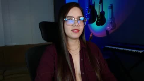 Kay online show from February 2025 05:01:01 AM