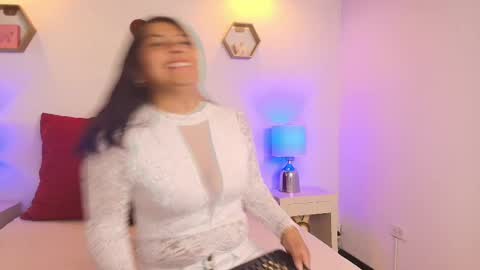 kaylamur_ online show from May 2026 12:11:02 PM