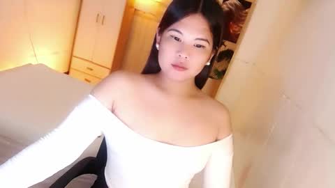 Snapshot of kayleepinay chatting on November 2025 07:12:01 PM Y O U R F U T U R E K A Y L E E online show from November 2025 07:12:01 PM