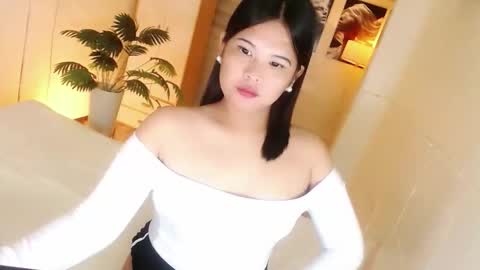 Snapshot of kayleepinay chatting on December 2025 11:03:02 PM Y O U R F U T U R E K A Y L E E online show from December 2025 11:03:02 PM