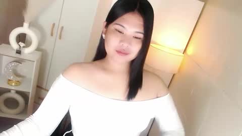 Y O U R        F U T U R E       K A Y L E E  online show from February 2026 09:20:02 PM