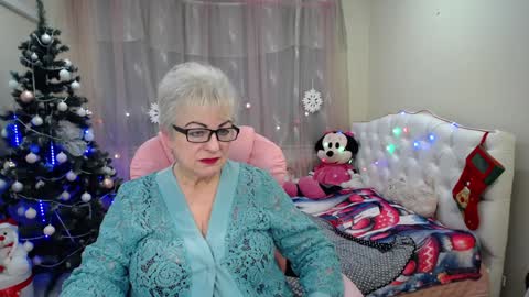 kaylesmoll online show from January 2025 01:27:01 AM
