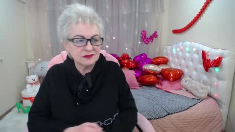 kaylesmoll online show from February 2025 01:55:01 AM