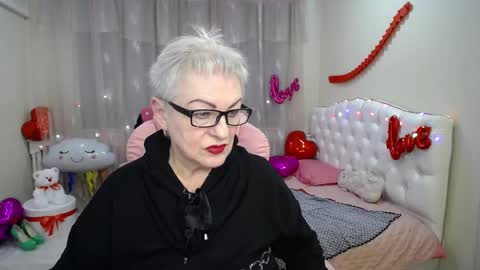 kaylesmoll online show from February 2025 02:14:01 AM