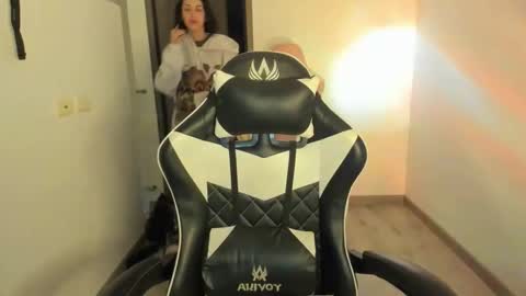 kaylie online show from February 2026 11:04:01 AM