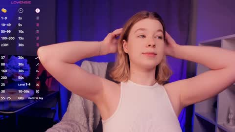 Hi Im Arina 3 online show from November 2025 08:17:01 AM