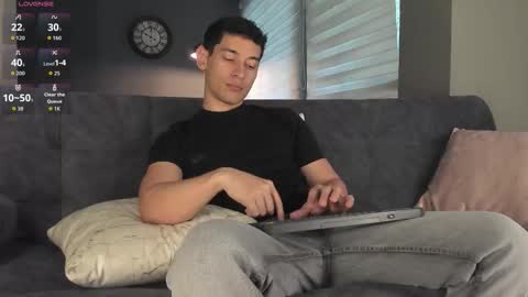 Kayn online show from November 2025 07:02:02 PM