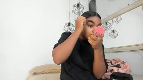 Snapshot of kayna_gomez chatting on June 2026 07:07:01 PM Kayna online show from June 2026 07:07:01 PM