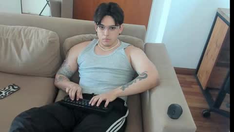 Snapshot of kaynn_b chatting on January 2025 05:45:02 PM kaynn_b online show from January 2025 05:45:02 PM