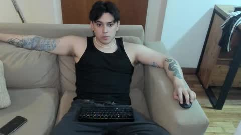 Snapshot of kaynn_b chatting on February 2025 02:38:01 AM kaynn_b online show from February 2025 02:38:01 AM