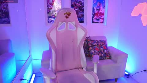 Kayra online show from March 2025 11:39:02 AM