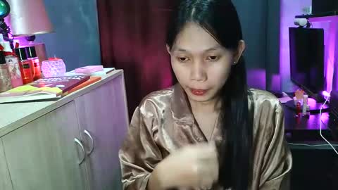 Its me Cora online show from November 2025 04:44:02 AM