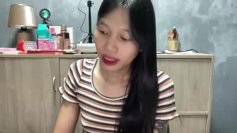 Its me Cora online show from November 2025 04:45:01 AM