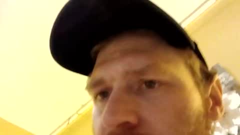 Snapshot of kdogluke chatting on December 2025 11:04:01 AM kdogluke online show from December 2025 11:04:01 AM