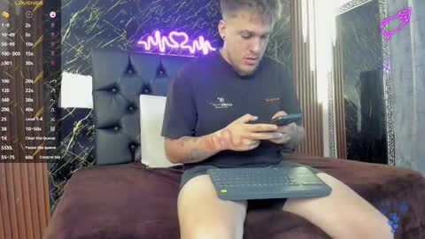 Keane online show from November 2025 01:11:01 PM