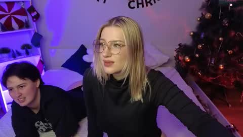 Seb Polly Roxy Jonny online show from January 2026 08:46:02 PM